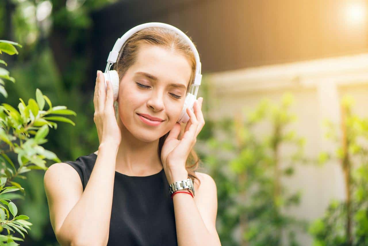 Jaki wpływ na zdrowie ma słuchanie muzyki?